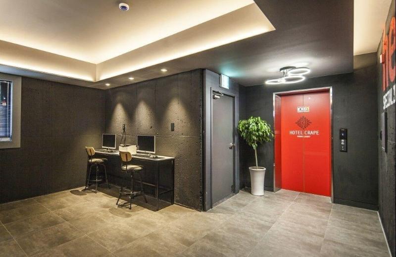 Hotel Crape image