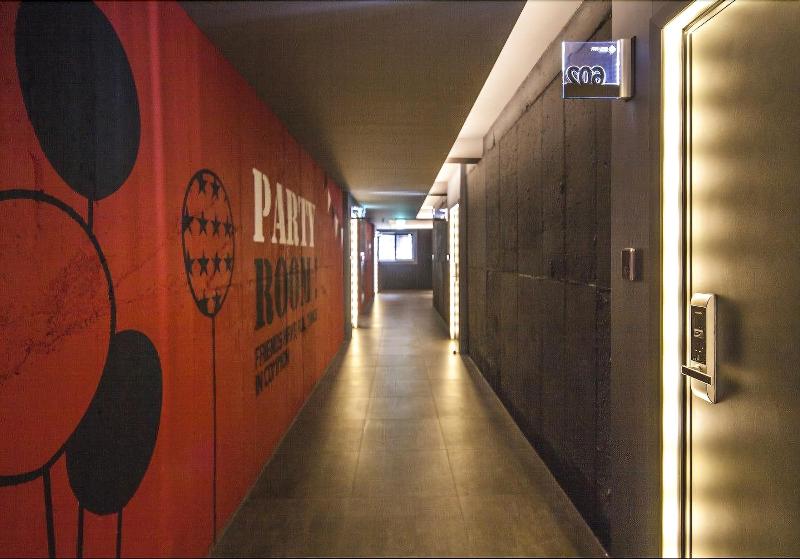 Hotel Crape image