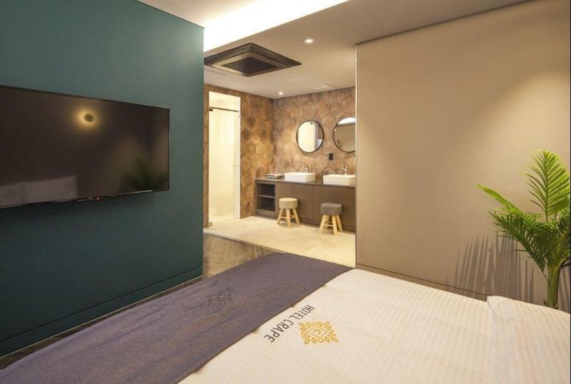 Hotel Crape image
