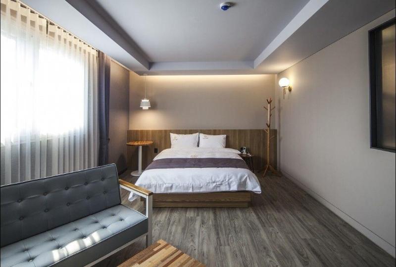 Hotel Crape image