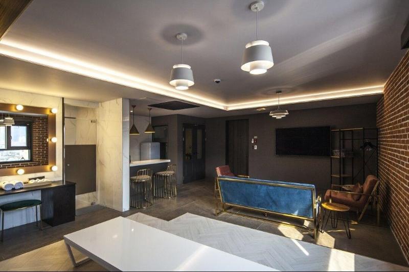 Hotel Crape image