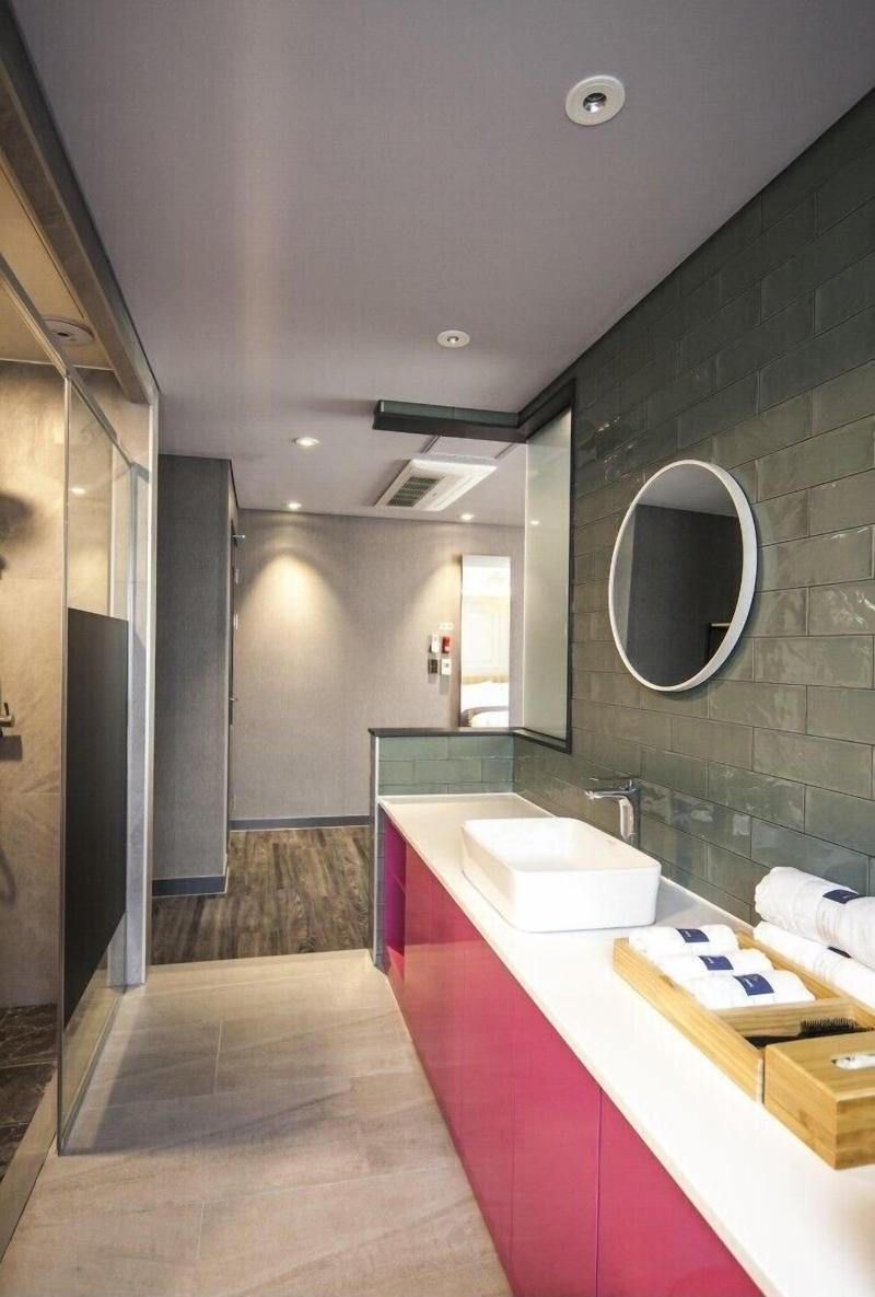 Hotel Crape image