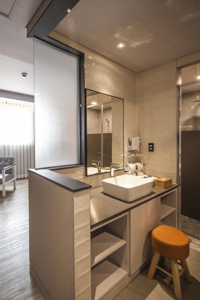 Hotel Crape image