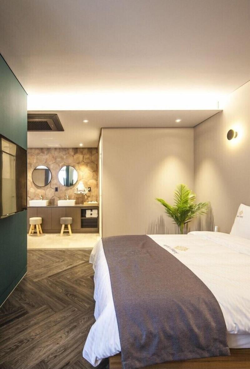 Hotel Crape image
