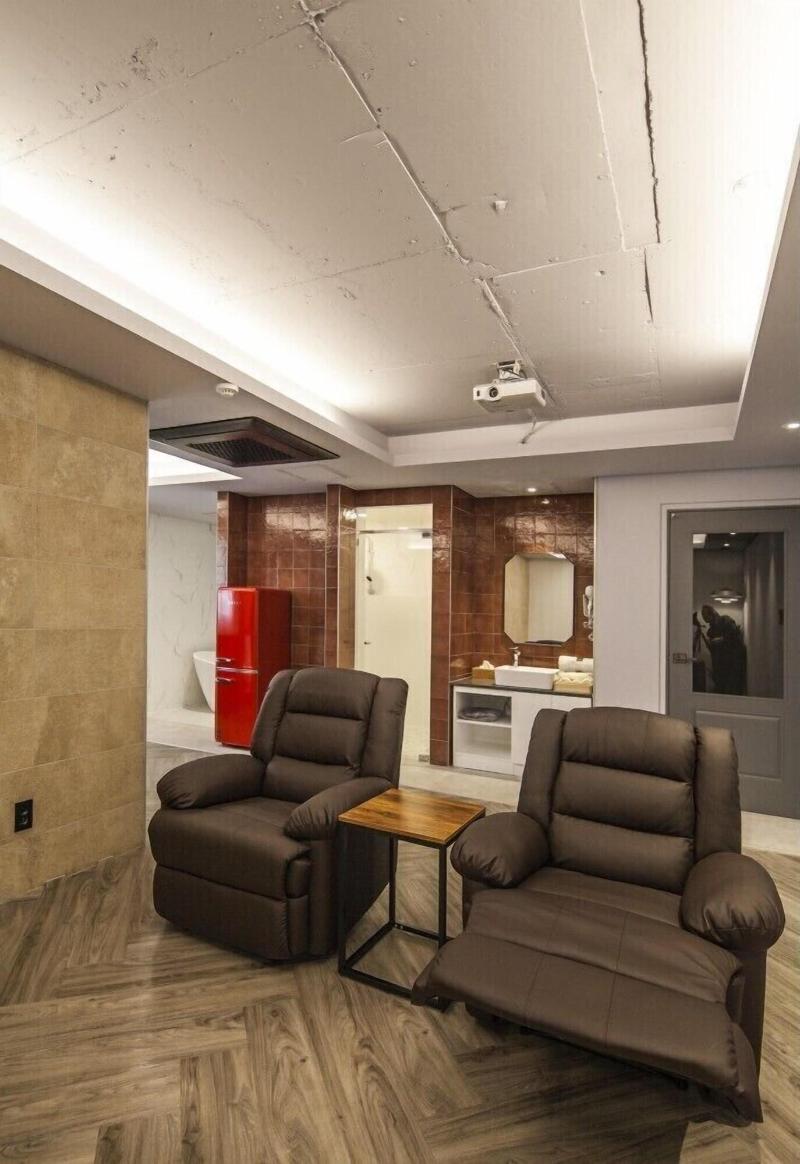 Hotel Crape image