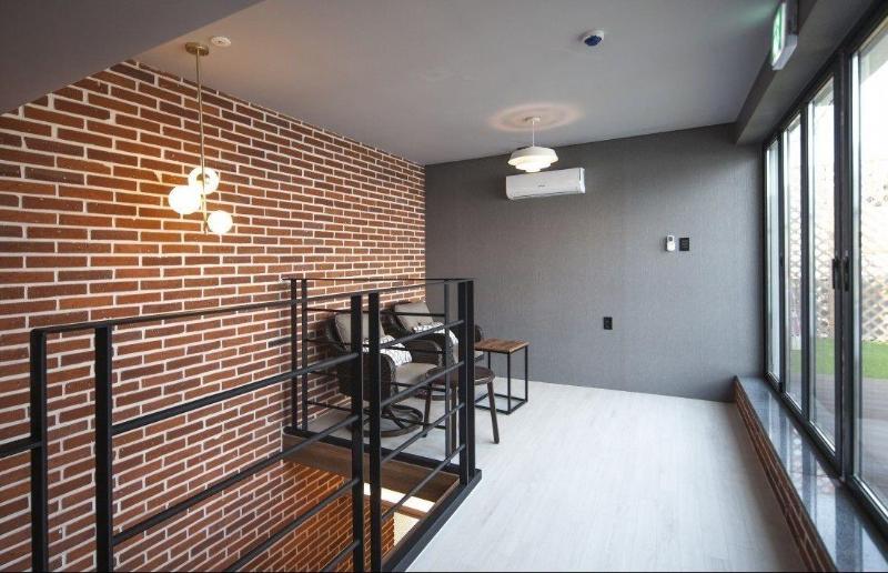 Hotel Crape image