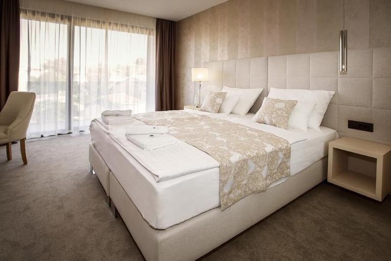 Hotel Maritim image