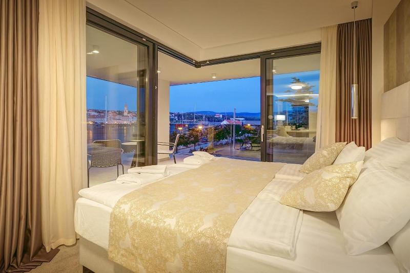 Hotel Maritim image