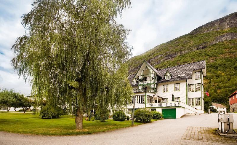 Hjelle Hotel image