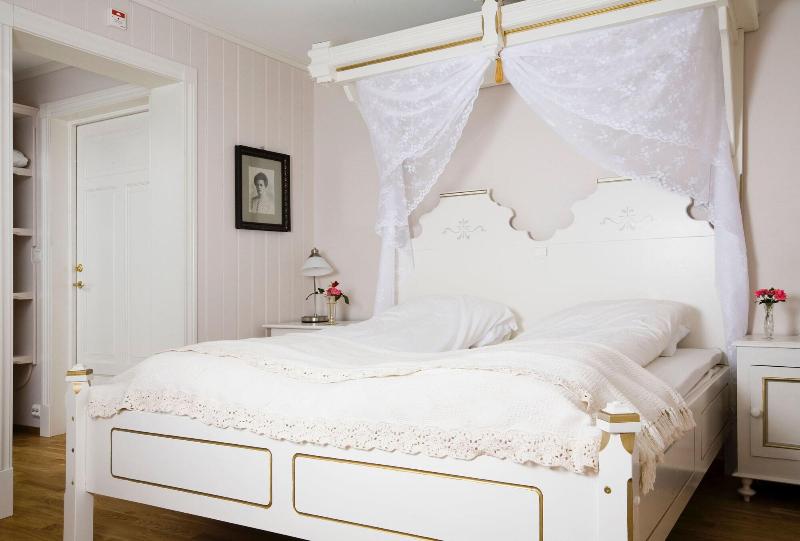 Hjelle Hotel image