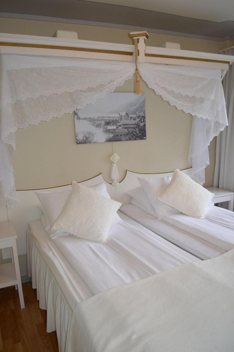 Hjelle Hotel image
