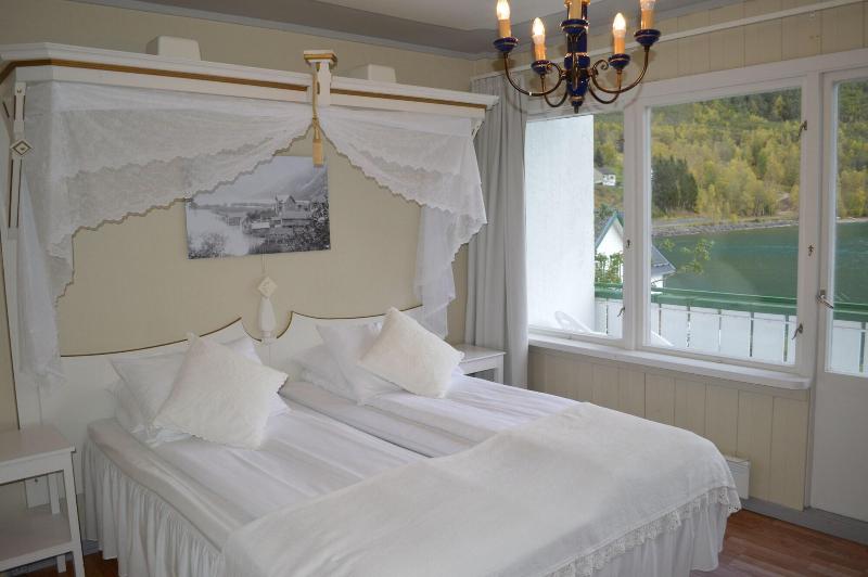 Hjelle Hotel image