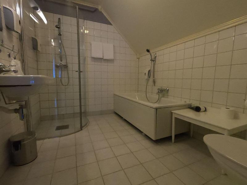 Hjelle Hotel image