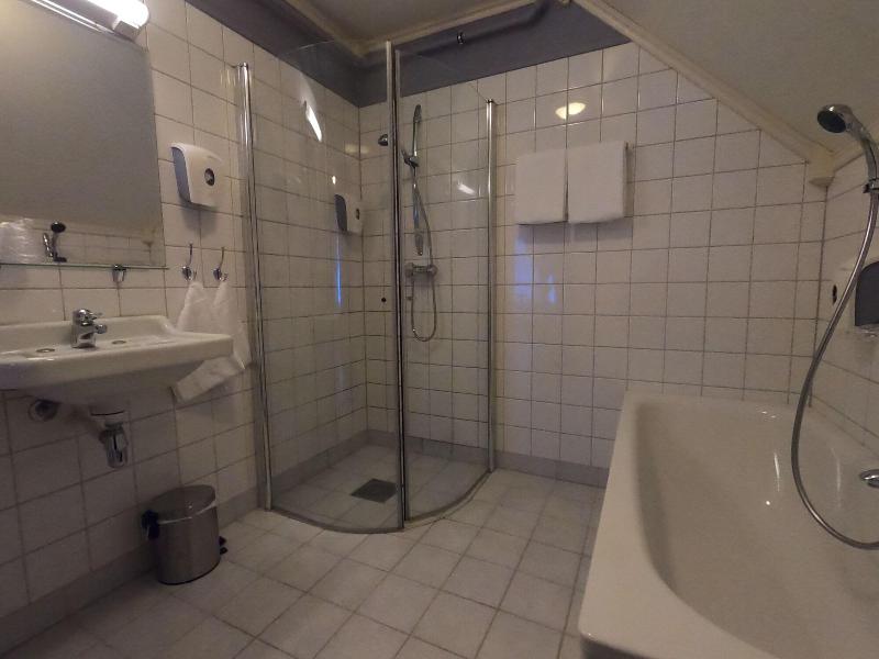 Hjelle Hotel image