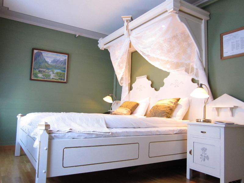 Hjelle Hotel image