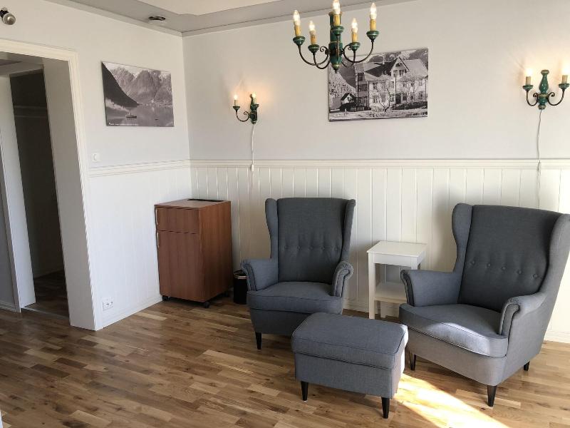 Hjelle Hotel image