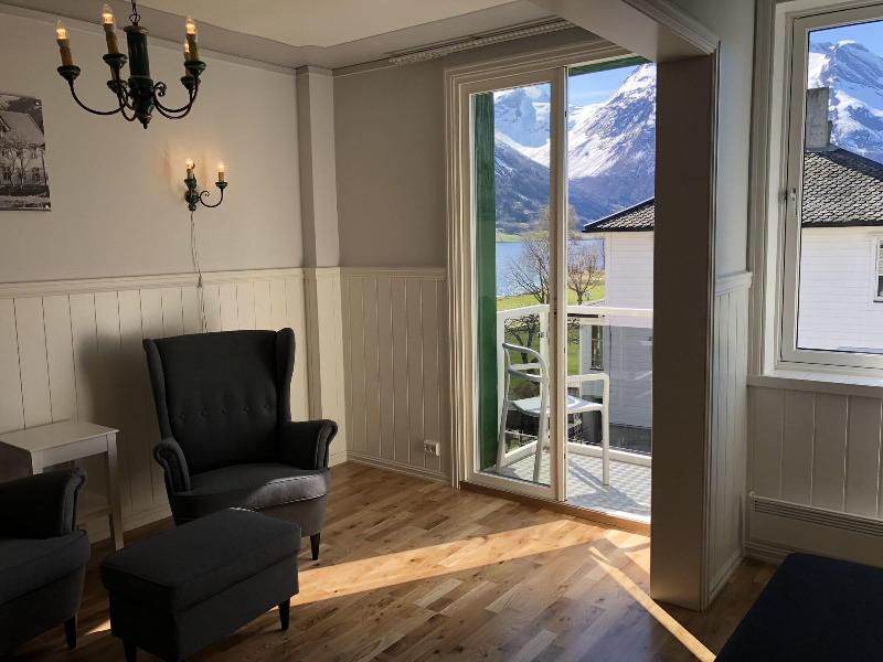 Hjelle Hotel image
