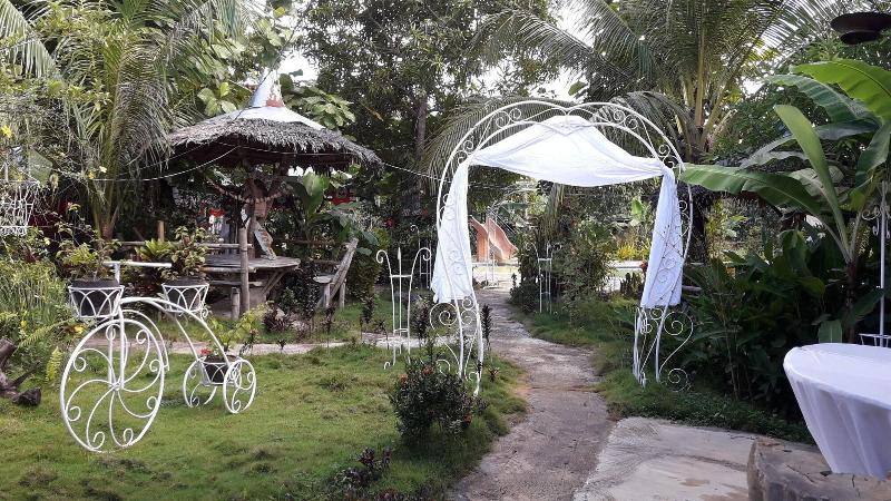 Relaxing Garden Resort image