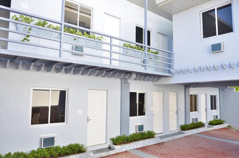 Grand Peninsula Suites image