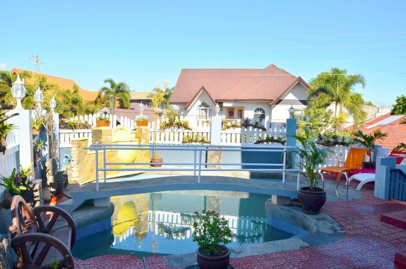Grand Peninsula Suites image