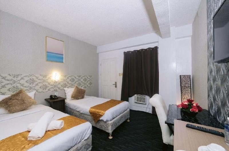 Grand Peninsula Suites image