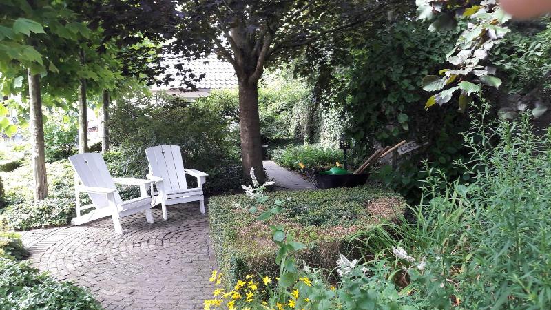 B&B Rosteline image