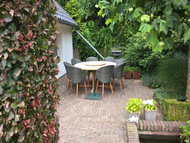 B&B Rosteline image