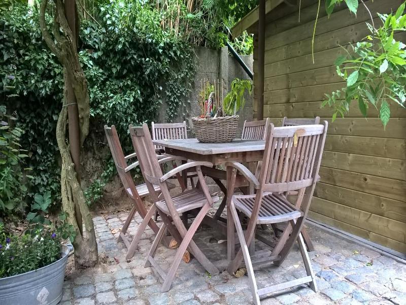 B&B Rosteline image
