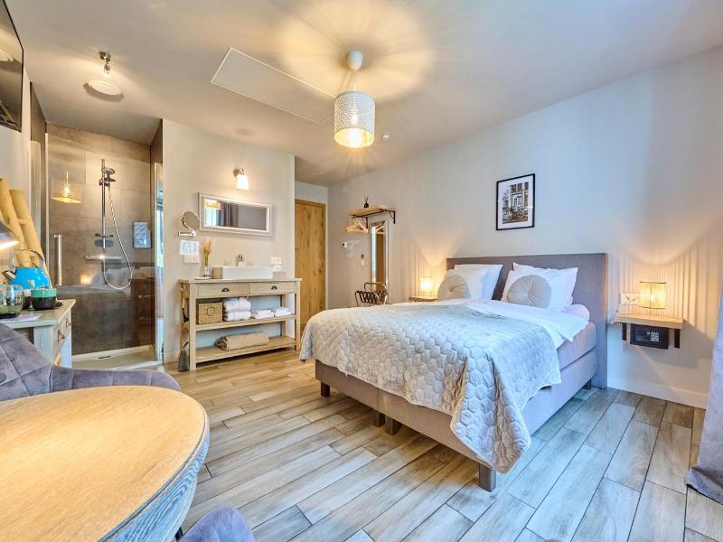 B&B Rosteline image