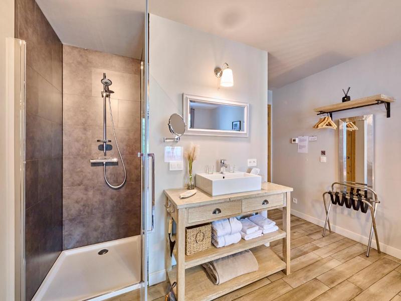 B&B Rosteline image
