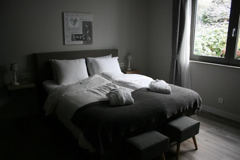 B&B Rosteline image