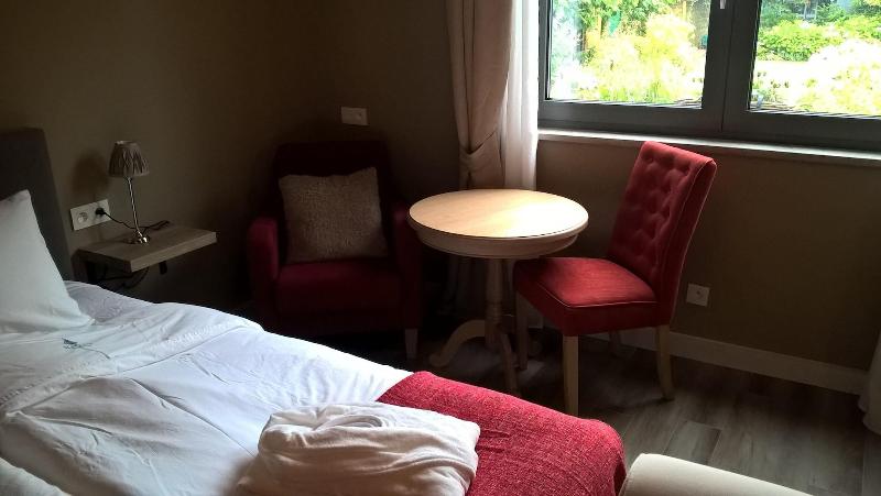 B&B Rosteline image