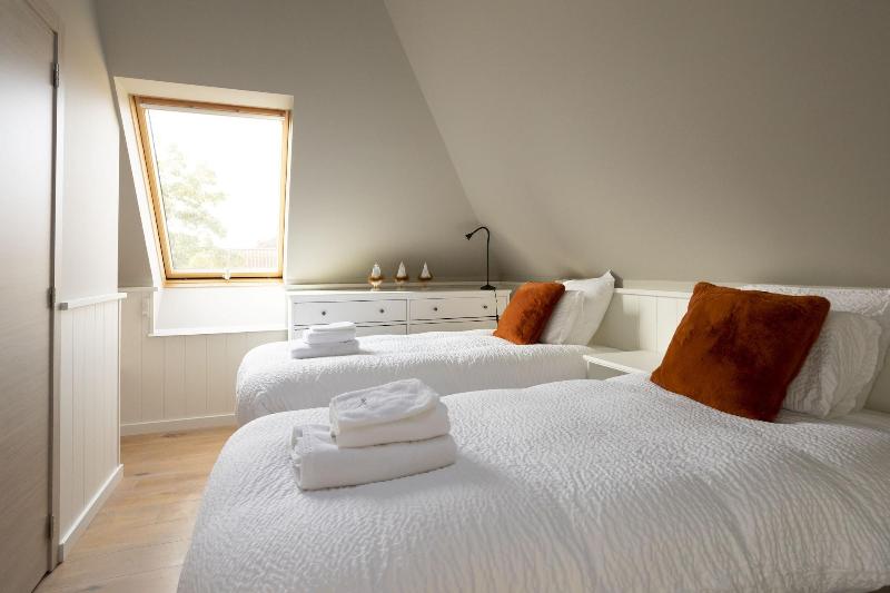 B&B Enjoy Today image