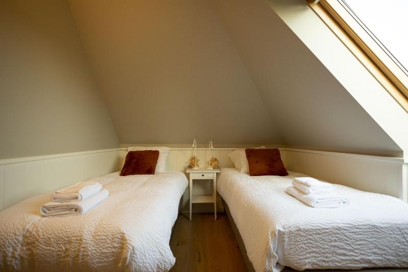 B&B Enjoy Today image