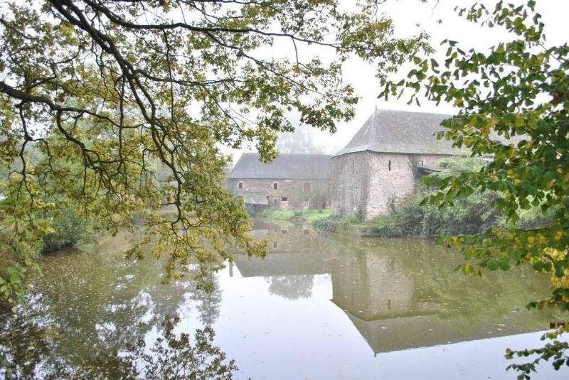 Le Manoir De La Vieille Douve image