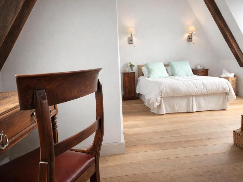 Le Manoir De La Vieille Douve image