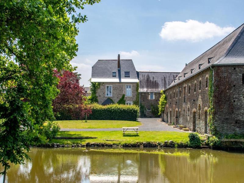 Le Manoir De La Vieille Douve image