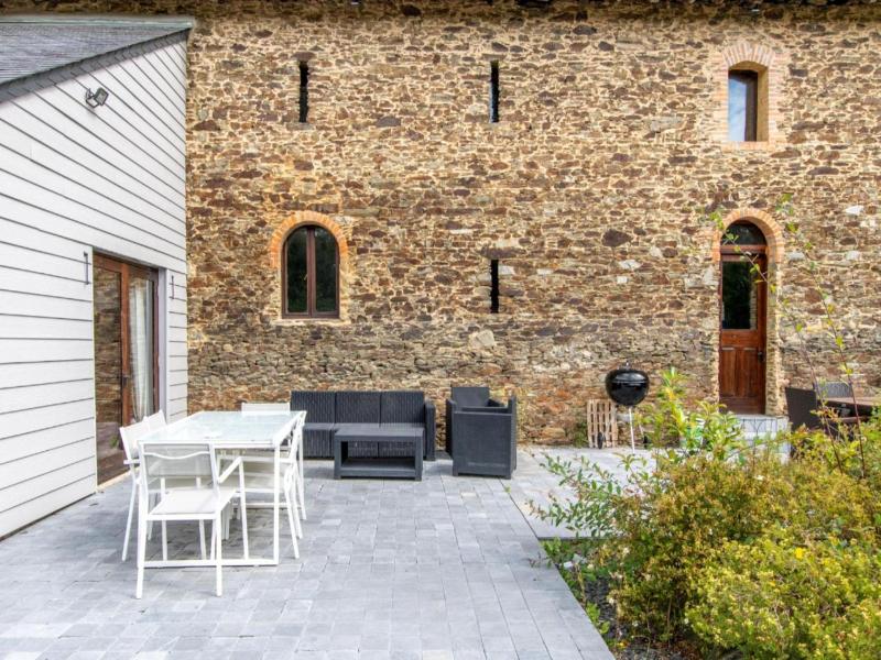 Le Manoir De La Vieille Douve image