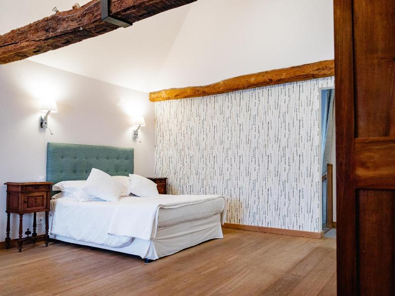 Le Manoir De La Vieille Douve image
