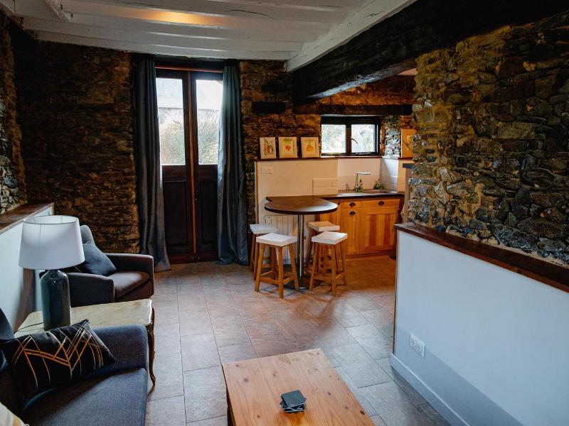Le Manoir De La Vieille Douve image
