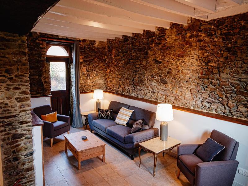 Le Manoir De La Vieille Douve image