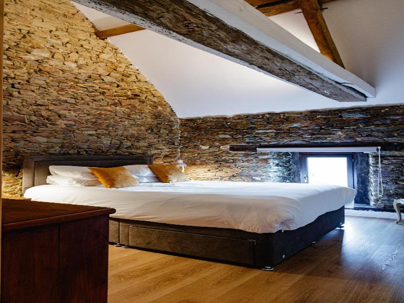 Le Manoir De La Vieille Douve image