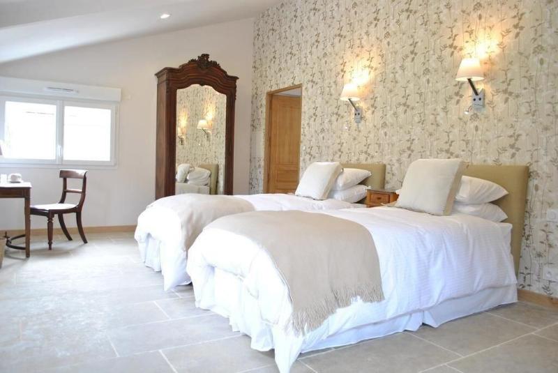 Le Manoir De La Vieille Douve image