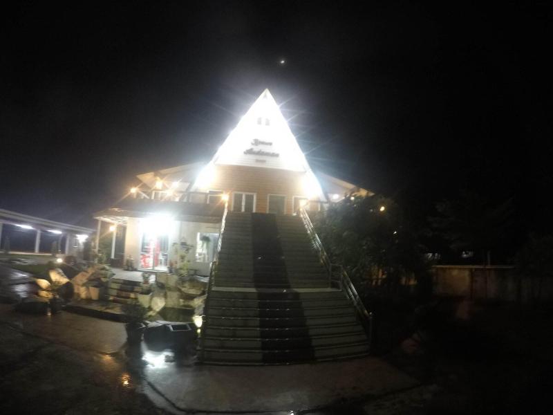 Brown andaman  krabi image
