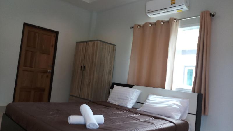 Brown andaman  krabi image