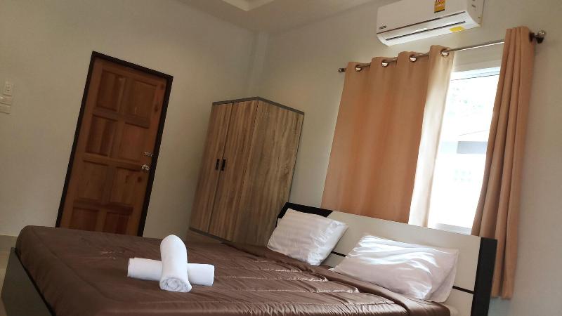 Brown andaman  krabi image