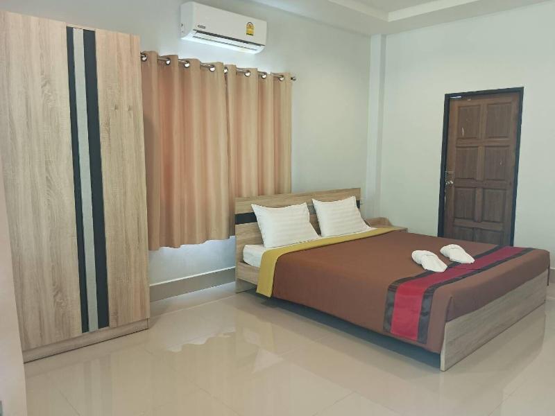 Brown andaman  krabi image