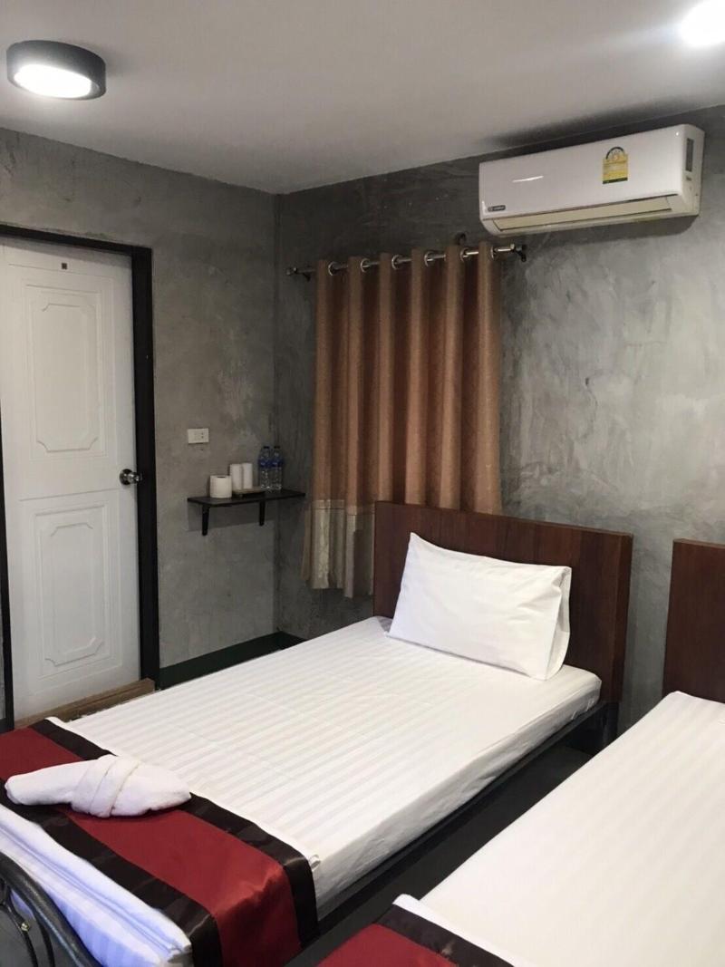 Brown andaman  krabi image