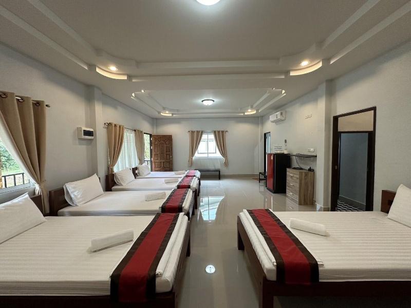 Brown andaman  krabi image