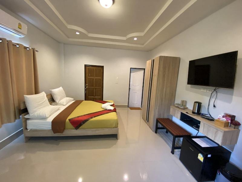 Brown andaman  krabi image